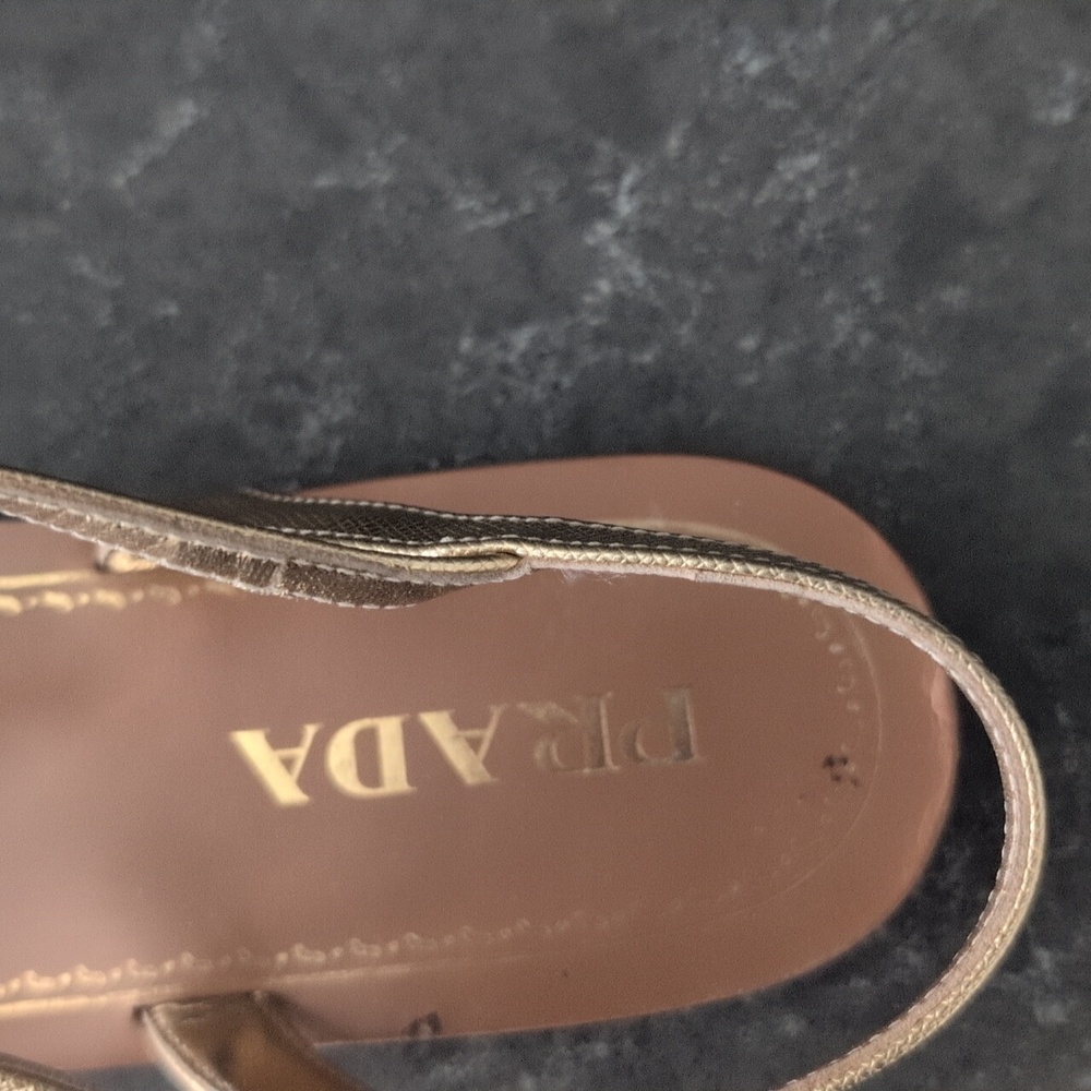 Prada Shoes - Picture 5 of 12